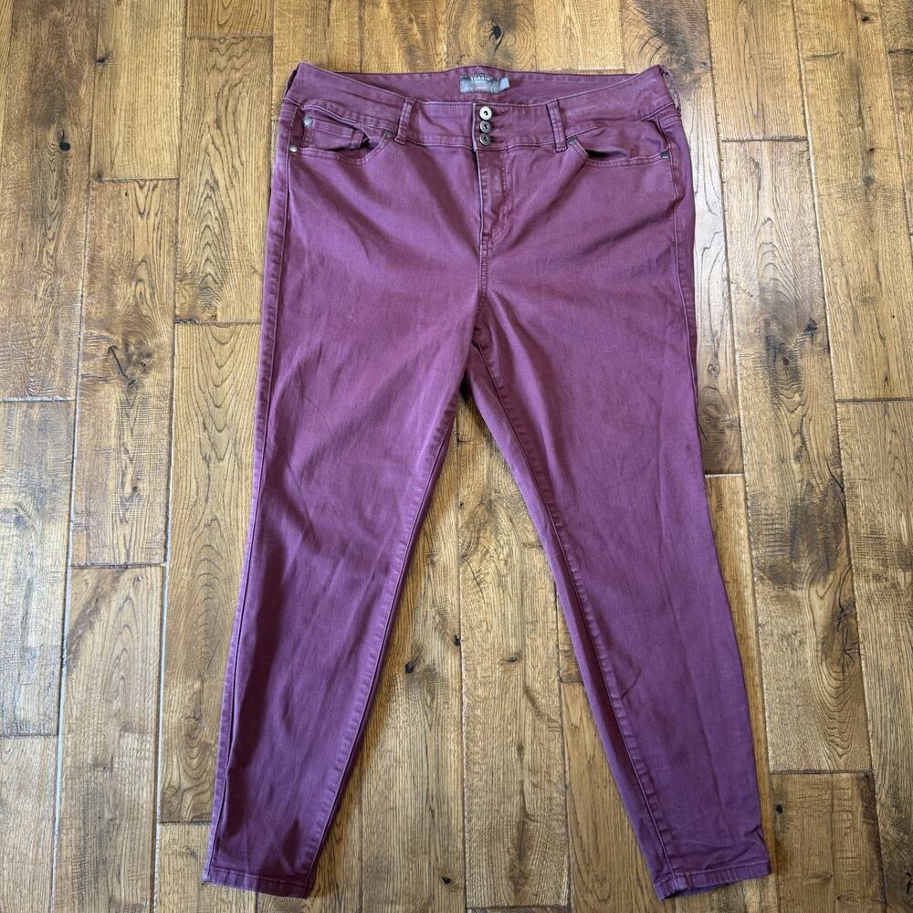 TORRID Jegging Super Soft Feel the Fit Jeans Womens Sz 20R HIgh Rise Burgundy